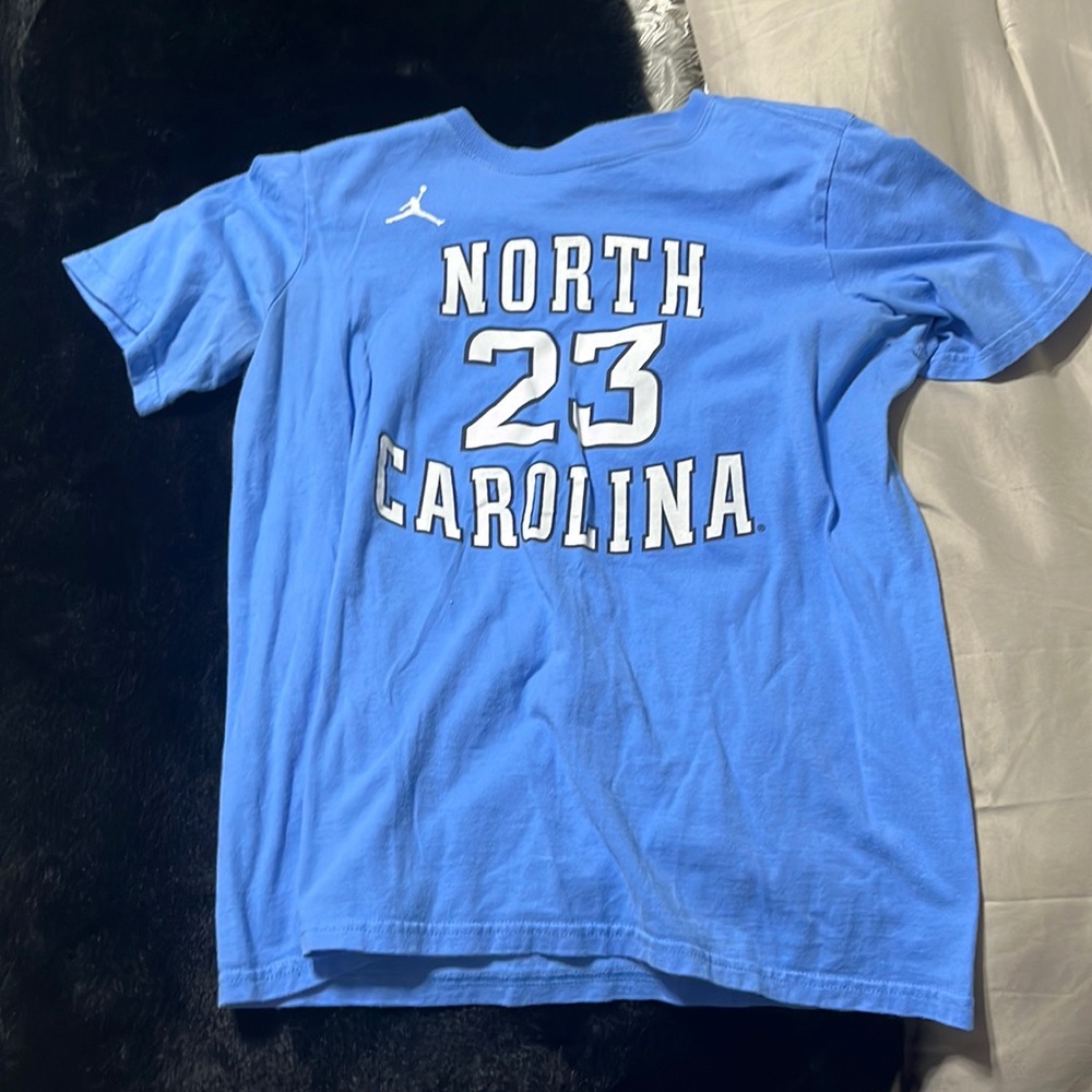 University of North Carolina Tar Heels Michael Jordan Shirt